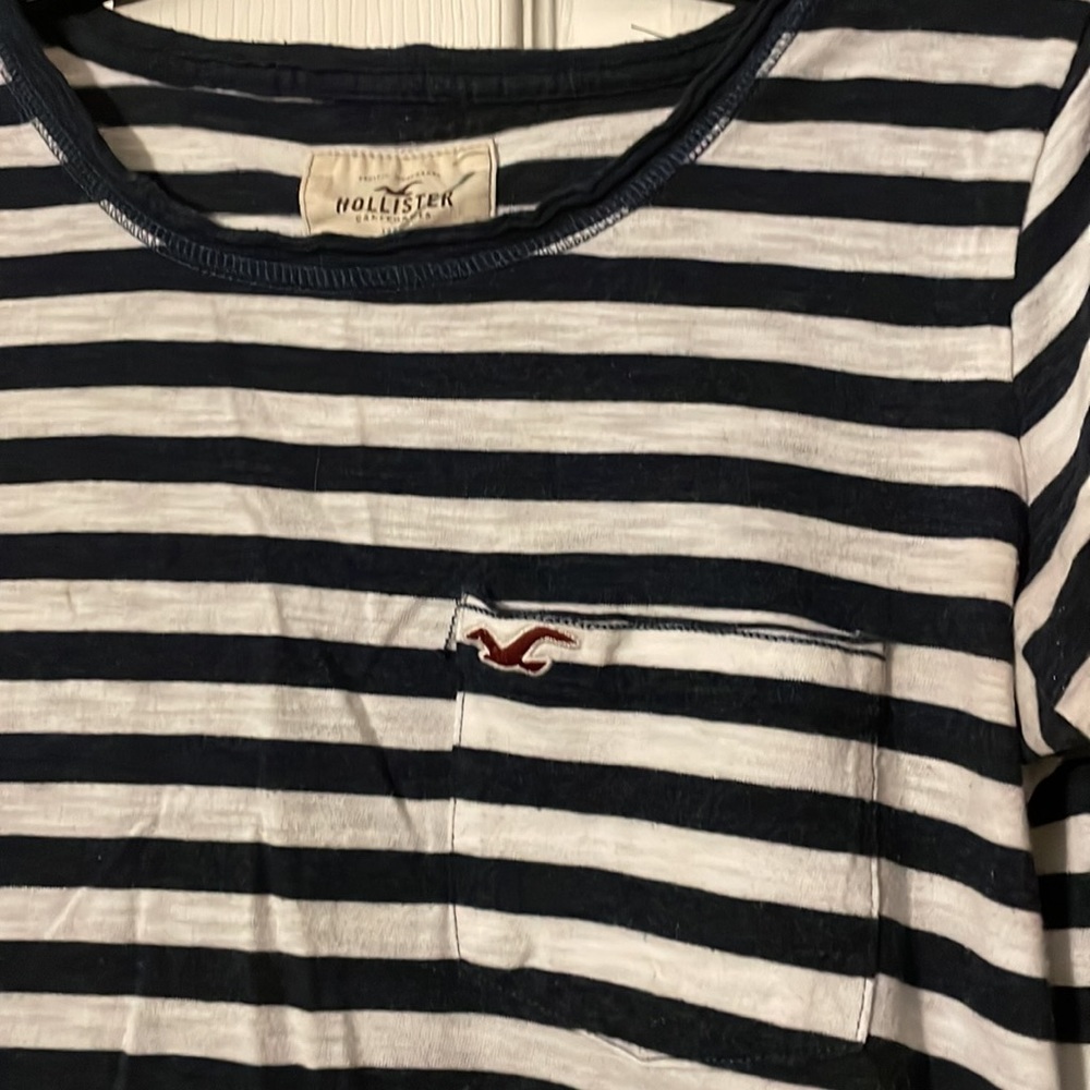 Cuffed 3/4 sleeve/front pocket T-shirt - Picture 2 of 3